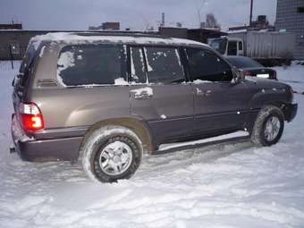 2000 Lexus LX470 Pictures
