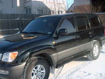 2000 Lexus LX470 Images