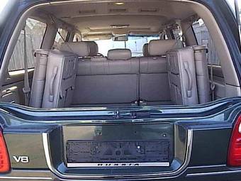 2000 Lexus LX470 Photos