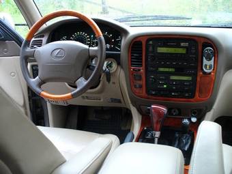 2000 Lexus LX470 Wallpapers