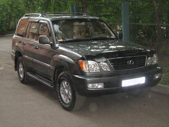 2000 Lexus LX470 Pictures