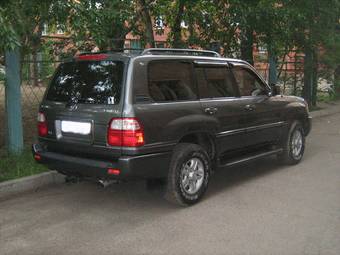 2000 Lexus LX470 Pictures