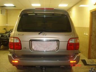 2000 Lexus LX470 Pictures