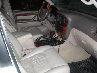 2000 Lexus LX470 Pictures