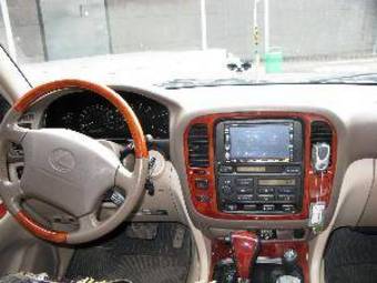 2000 Lexus LX470 Pictures