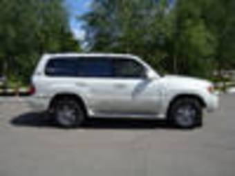 2000 Lexus LX470