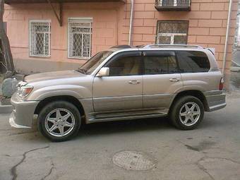 2000 Lexus LX470 Pictures