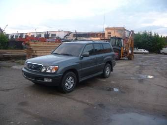 2000 Lexus LX470 Pictures