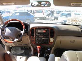 2000 Lexus LX470 Photos
