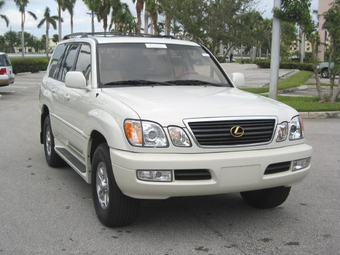 2001 Lexus LX470