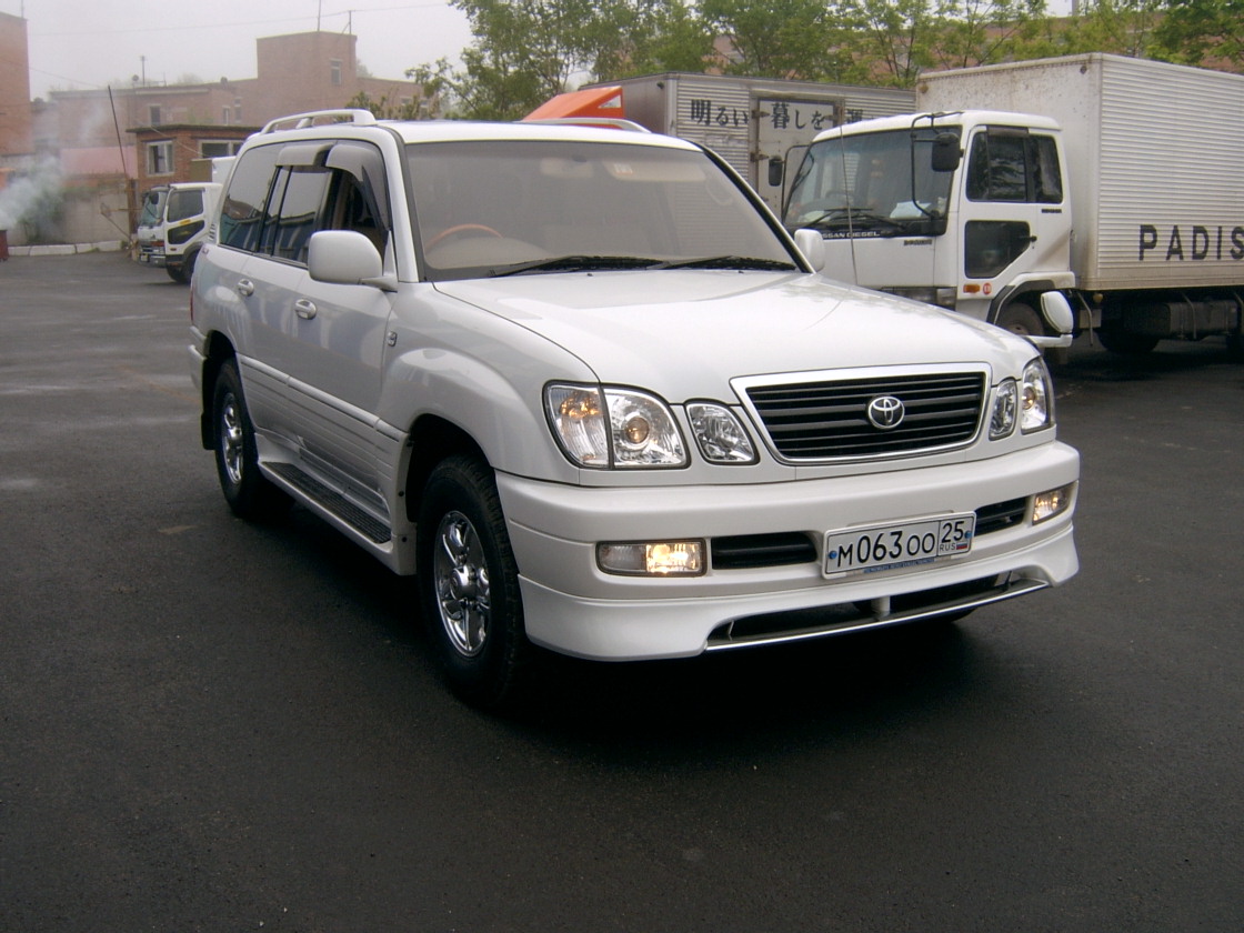 2001 Lexus LX470