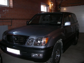 2001 Lexus LX470