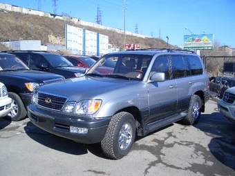 2001 Lexus LX470