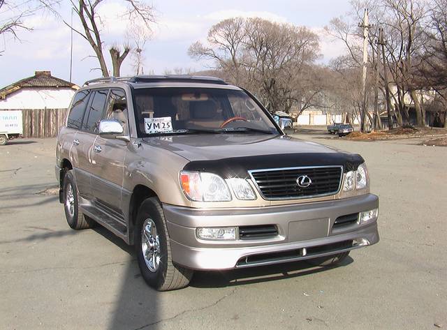 2001 Lexus LX470