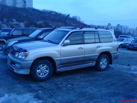 2001 Lexus LX470