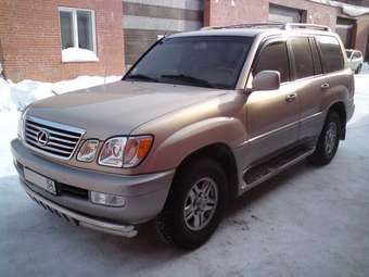 LX470