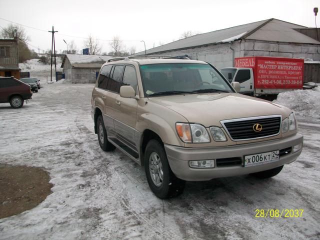 2001 Lexus LX470