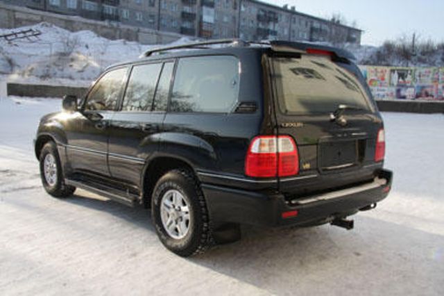 2001 Lexus LX470