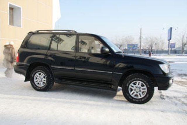 2001 Lexus LX470