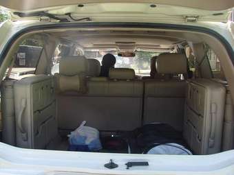 2001 Lexus LX470 Images