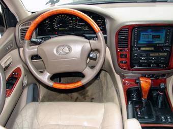 2001 Lexus LX470 Images