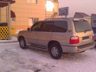 2001 Lexus LX470 Photos