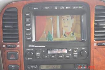 2001 Lexus LX470 Pics