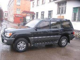 2001 Lexus LX470 Pics