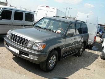 2001 Lexus LX470 Pictures