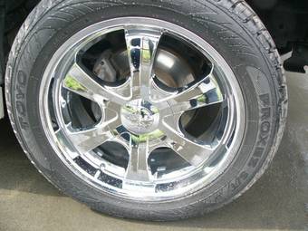 2001 Lexus LX470 Photos
