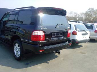 2001 Lexus LX470 Photos