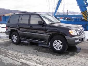 2001 Lexus LX470 Photos