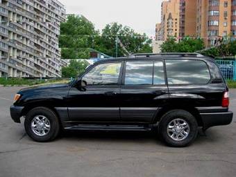 2001 Lexus LX470 Photos