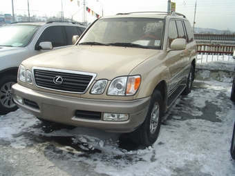 LX470