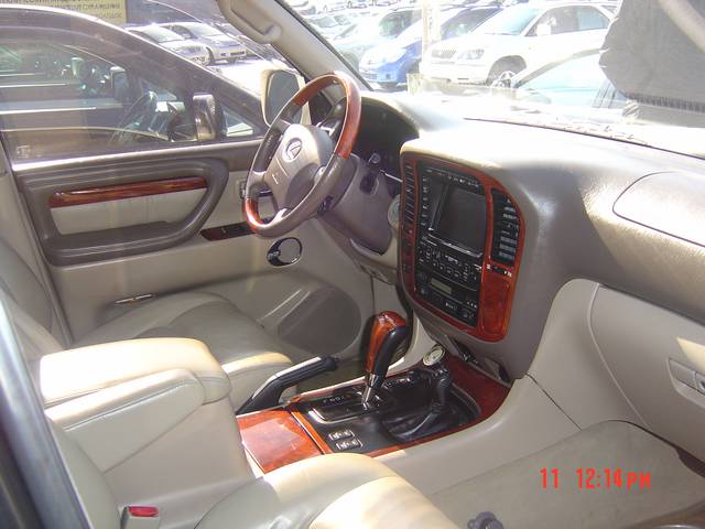 2002 Lexus LX470