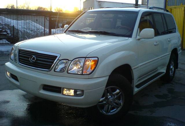 2002 Lexus LX470