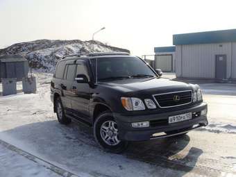 2002 LX470