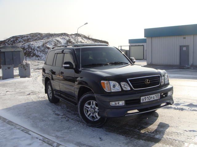 2002 Lexus LX470