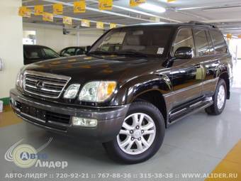 2002 Lexus LX470 Photos