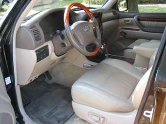 2002 Lexus LX470 Pictures