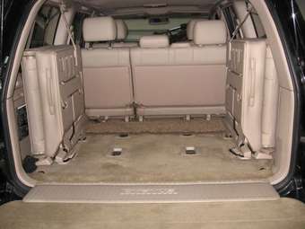 2002 Lexus LX470 Images