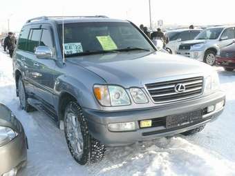 2002 Lexus LX470 Pictures