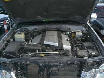 2002 Lexus LX470 Images