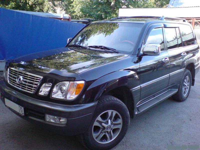 2002 Lexus LX470