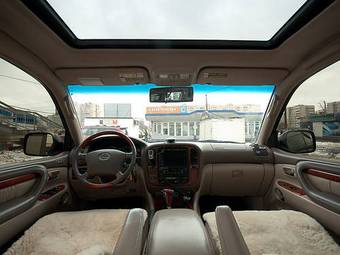 2002 Lexus LX470 Images