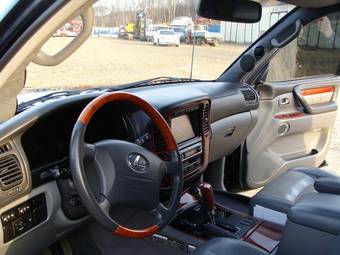 2002 Lexus LX470 Pictures
