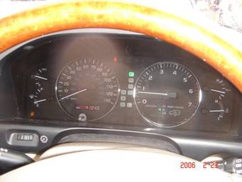 2002 Lexus LX470 Photos