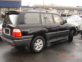 2002 Lexus LX470 Photos