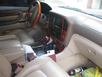 2002 Lexus LX470 Photos