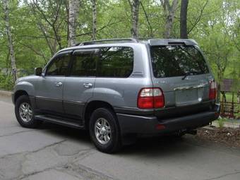 2002 Lexus LX470 Pictures